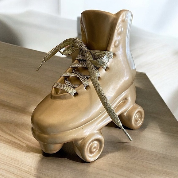 New Gold Ceramic Roller Skate Giftable Barbicore Minimalist Skate Girl SOFTGIRL - Picture 1 of 6